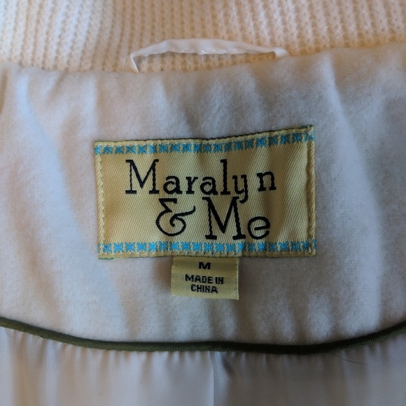 Cream colored jacket - Picture 2 of 5